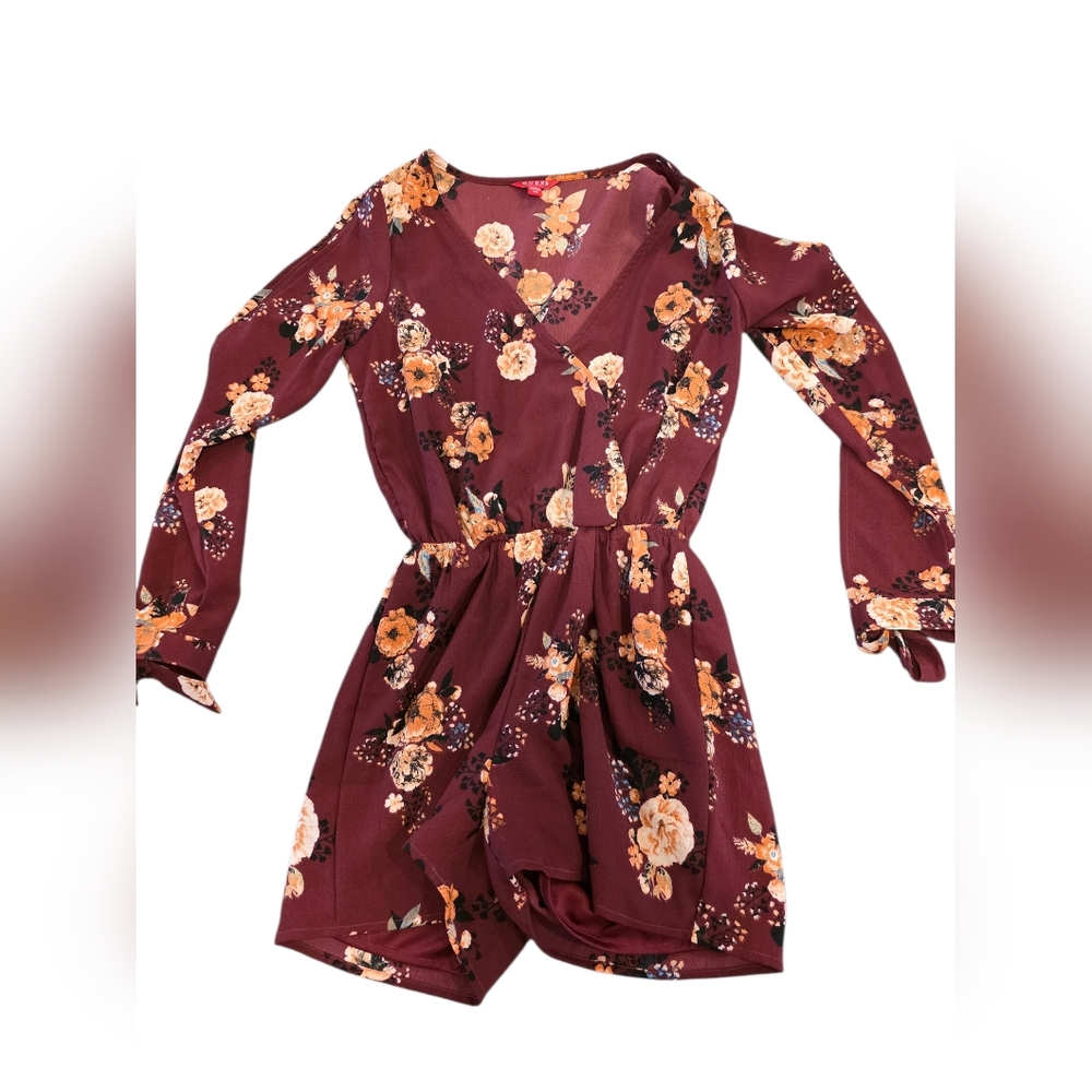 Guess Los Angeles Floral Romper XS Burgundy Long Sleeve V Neck